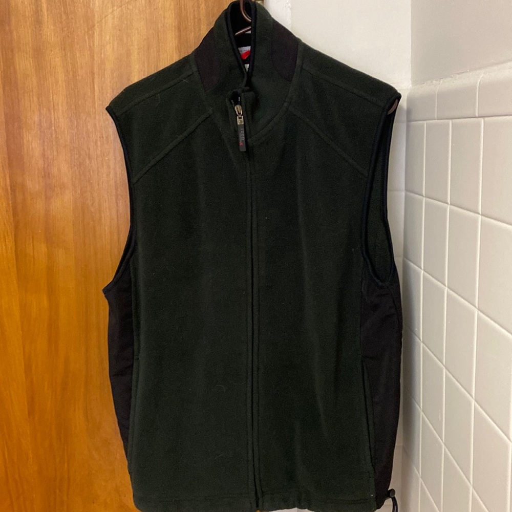 Izod performance vest.  Men’s medium